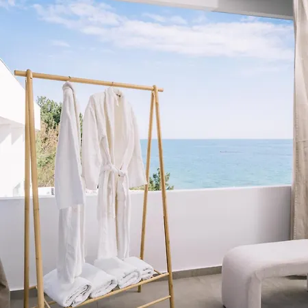 Akrotiri Olympus Luxury - Adults Only Hotel
