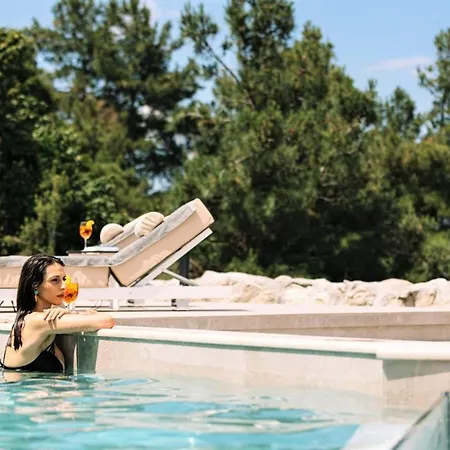 Akrotiri Olympus Luxury - Adults Only