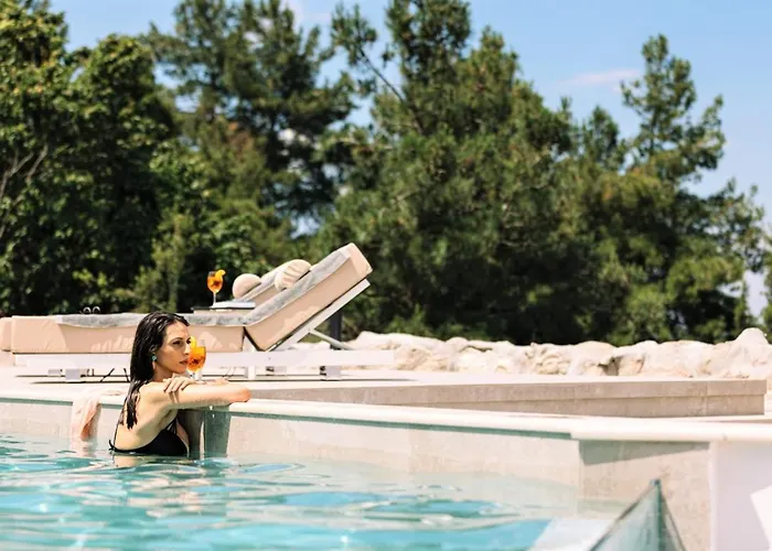 Akrotiri Olympus Luxury - Adults Only